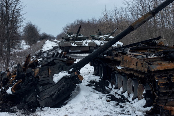 우크라이나 침공했다가 불에 탄 러시아군 탱크. 사진=연합뉴스 제공