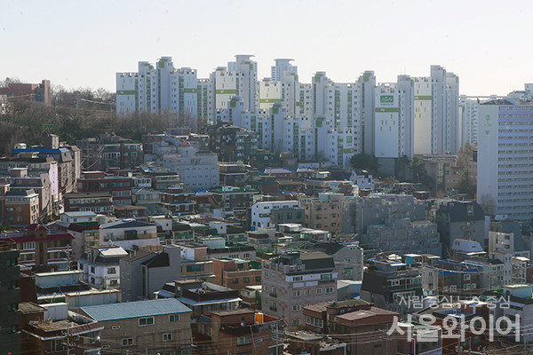 서울시가 35층 높이규제를 폐지하기로 결정하면서 스카이라인이 전면 개편될 전망이다. 사진=이태구 기자
