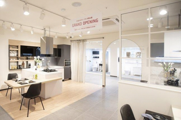 부족한 원목에 반해, 증가하는 가구 제품 수요 역시 부담으로 작용할 전망이다. 사진=한샘 제공