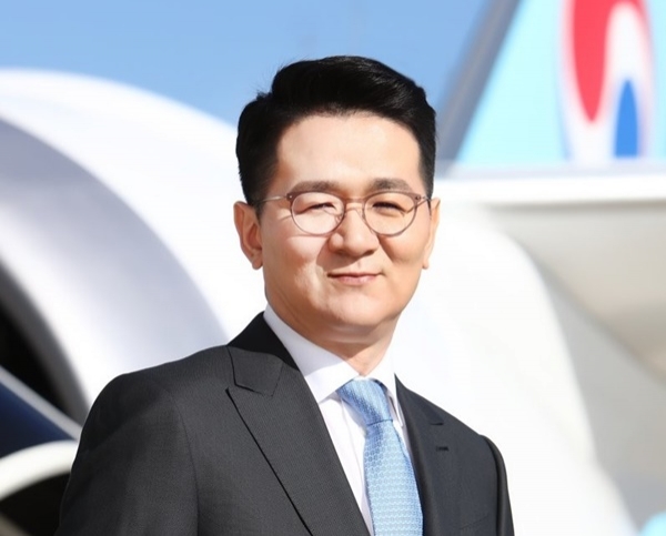 조원태 한진그룹 회장이 코로나19로 장기간 여객 침체가 이어지는 상황에서 항공화물사업에 주력했다. 그 결과 대한항공 매출과 영업익이 각각 전년 대비 16%, 31% 증가하는 등 흑자를 기록했다. 사진=한진그룹 제공