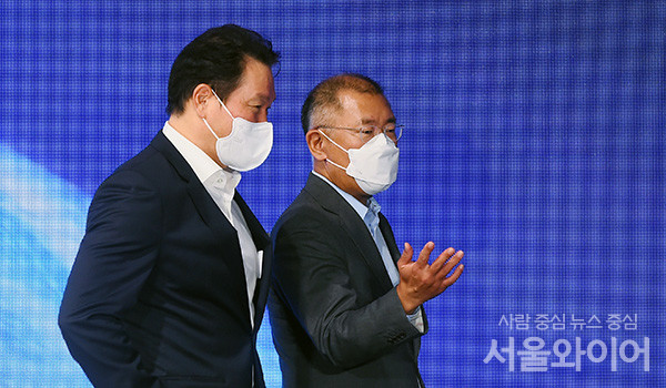 재계 총수들에 해외 출장이 잇따른다. 이들은 반도체, 배터리, 전기차 등 현지 핵심사업을 직접 챙길 것으로 보인다. 사진=서울와이어 DB