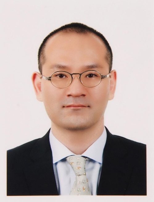 이해욱 DL그룹 회장 취임 2년째인 올해 그룹은 새로운 변화기를 맞았다. 이 회장 체제하에 그룹은 새로운 사명으로 글로벌 디벨로퍼 도약을 위해 속도를 올리는 모습이다. 사진=DL그룹 제공 