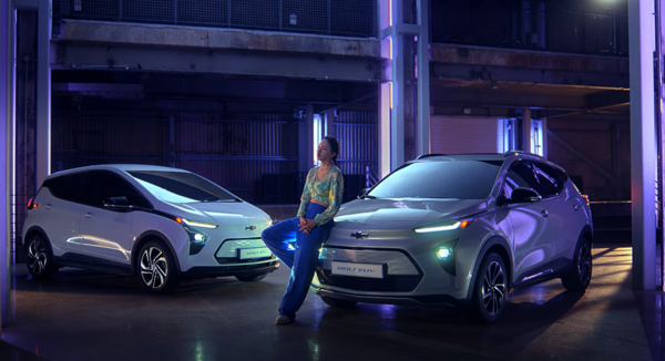 가상 인플루언서 로지가 쉐보레 볼트ECU 광고에 등장했다. 사진=쉐보레 제공