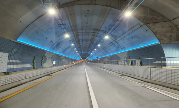 국내 최장 해저터널이 12월 1일 전면 개통한다. 사진=국토교통부 제공