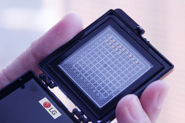 LG전자가 대한민국 과학기술대전에 참가해 올해 8월 독일 연구진과 개발한 6G 관련 전력 증폭기 소자를 처음 공개했다. 사진=LG전자 제공