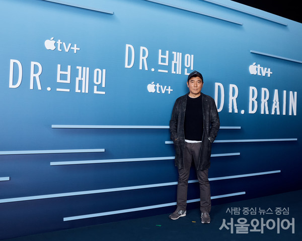 Apple TV+ 최초의 한국어 오리지널 시리즈 ‘Dr. 브레인’ 연출자 김지운 감독. 사진=Apple TV+ 제공