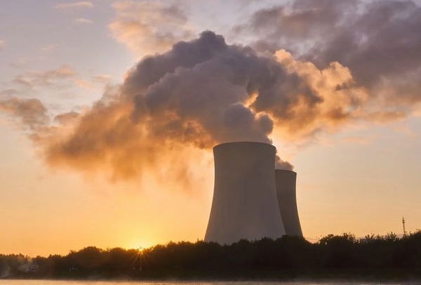 환경부가 지난 30일 녹색금융 활성화와 탄소중립 실현을 위해 K택소노미 지침서를 발표한 가운데 원전이 제외됨에 따라 논란을 빚는 모습이다. 사진=픽사베이