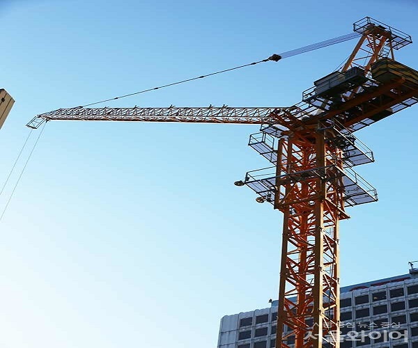 국토부가 사망사고가 발생한 건설사와 하도급사를 공개했다. 사진=서울와이어DB