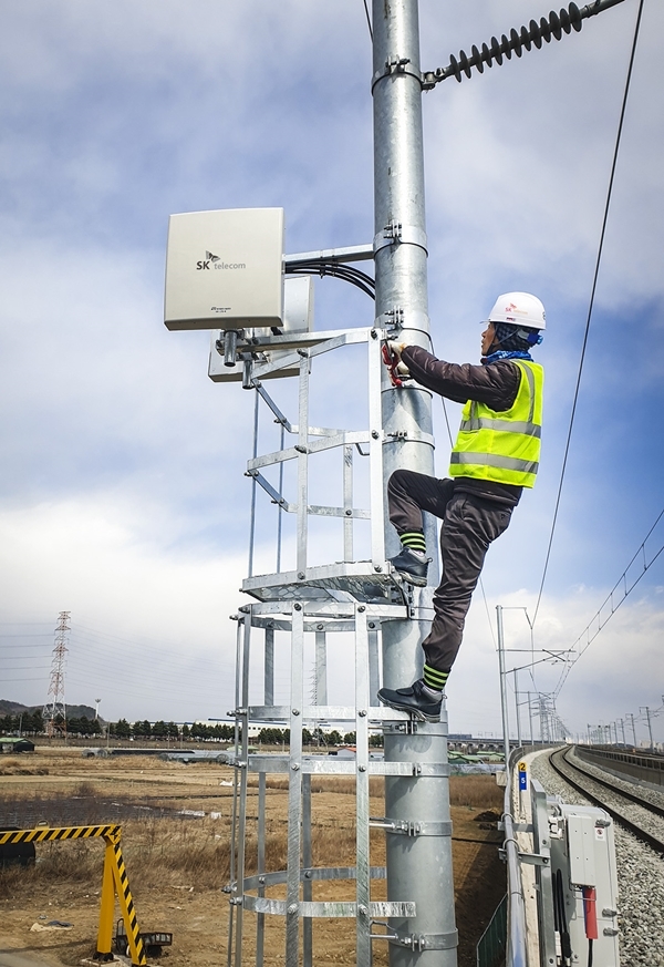 SKT가 정부에 요청한 5G 추가 주파수 할당 건을 두고 과기정통부가 검토 중인 것으로 알려졌다. 사진=SKT 제공