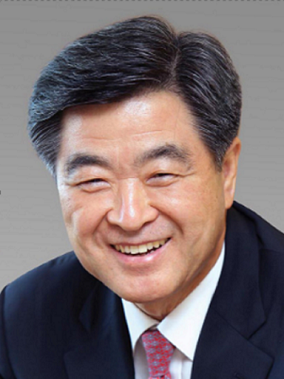 권오갑 현대중공업그룹 회장은 현대중공업 창립 50주년을 맞아 임직원들에게 사내 메시지를 통해 "고 정주영 명예회장 창업정신을 이어 새로움과 변화로 새로운 50년을 만들겠다"고 밝혔다. 사진=현대중공업 제공 