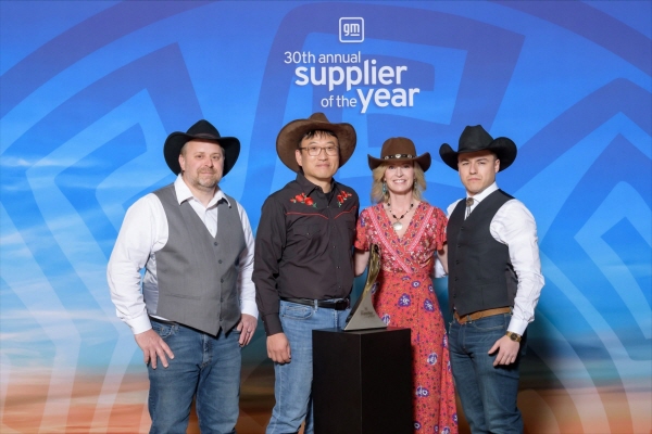 한국앤컴퍼니가 '2021 GM 올해의 우수 공급업체'로 선정됐다. 사진=한국앤컴퍼니 제공