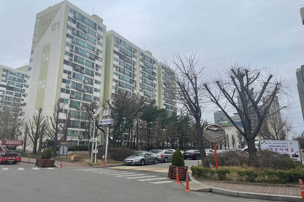 최근 목동신시가지 아파트 뿐만 아니라 토지거래허가구역이 지정된 지역에서 신고가 거래가 잇따르고 있다. 사진=고정빈 기자