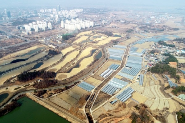 올 2월 부영그룹은 부영CC 잔여부지 사업 관련 공청회에 등장하지 않으면서 반쪽짜리 공청회에 그쳤다. 사진=연합뉴스 제공