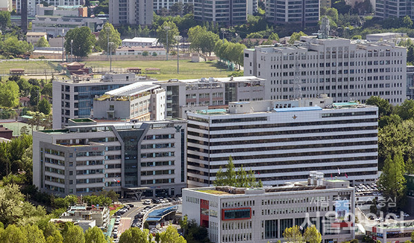 서울 집값이 하락하고 매물이 쌓이는 가운데 용산은 상승세를 이어가고 있다. 사진=이태구 기자