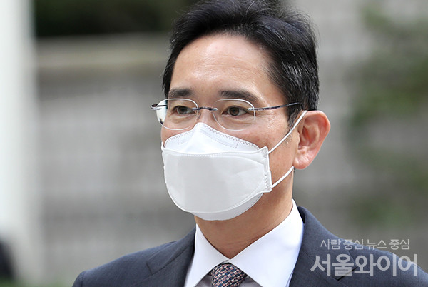 이재용 삼성전자 부회장이 오는 20일 삼성전자 평택공장을 찾는 조 바이든 대통령을 직접 안내할 것으로 예상된다. 다만 당일 재판일정이 변수다. 사진=서울와이어 DB