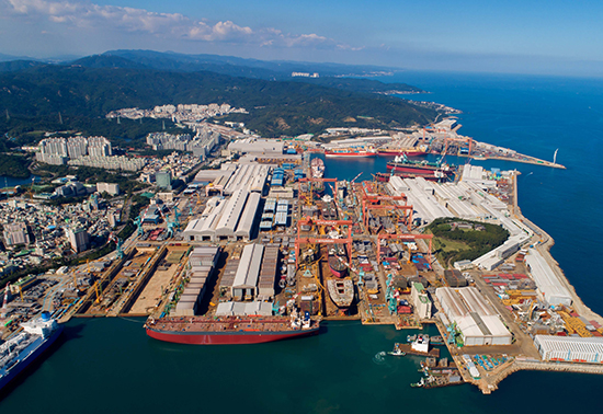 국내 조선 3사가 카타르 LNG 운반선 선가협상에서 진전을 보여 이르면 이달 중으로 수주를 진행한다는 예측이 나왔다. 사진=현대중공업 제공