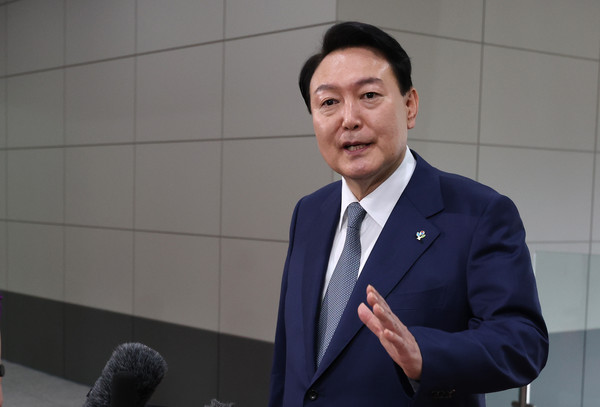 24일 출근하는 윤석열 대통령. 사진=연합뉴스 제공