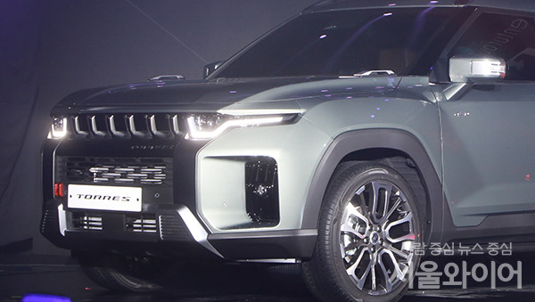 쌍용자동차  중형 SUV 토레스