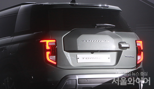 쌍용자동차  중형 SUV 토레스