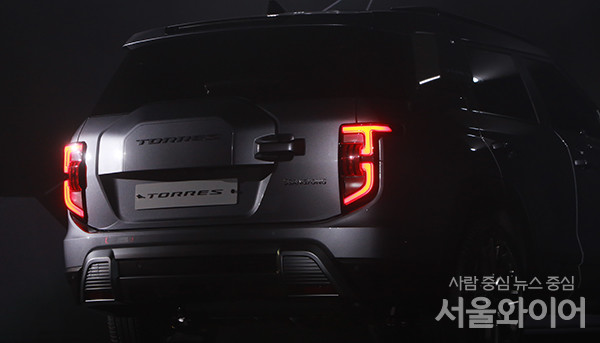 쌍용자동차  중형 SUV 토레스