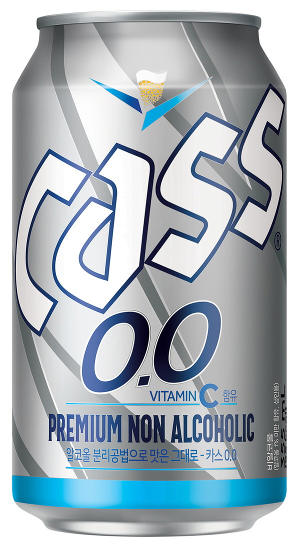 카스 0.0은 일반 맥주와 같은 원료로 동일한 발효와 숙성 과정을 거친 후 마지막 여과 단계에서 알콜만 분리했다. 사진=오비맥주 제공
