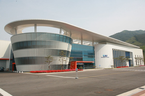 한국항공우주산업(KAI)는 8일 실적 공시를 통해 올해 2분기 연결기준 매출과 영업이익이 각각 6685억원, 344억원으로 잠정 집계됐다고 밝혔다. 사진=KAI 제공