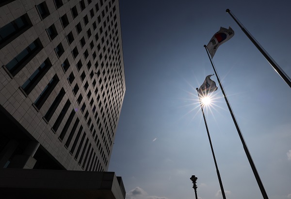 윤석열 정부 첫 검찰총장 후보군이 이번 주 윤곽을 드러낸다. 검찰총장후보추천위원회가 16일 열릴 예정인 가운데 한동훈 법무부 장관이 17일 최종 후보를 제청할 것이라는 관측이 나온다. 사진=연합뉴스