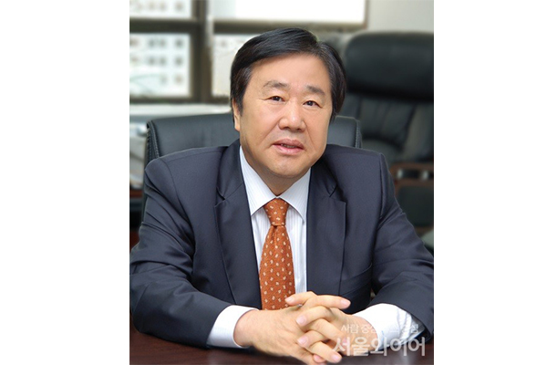 우오현 회장이 인재발굴과 양성에 힘쓸 것을 각 계열사에 주문했다. 사진=SM그룹 제공