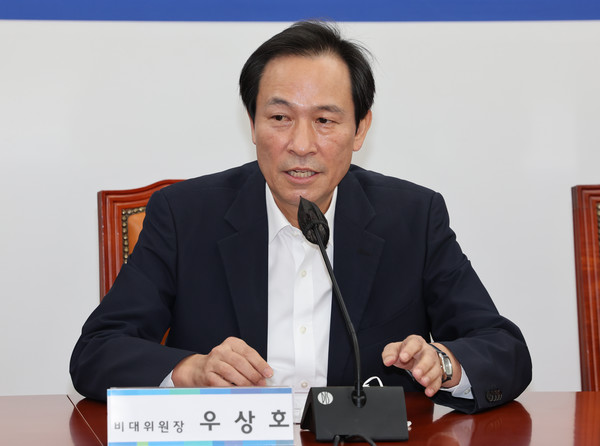 우상호 더불어민주당 비상대책위원장이 24일 오전 서울 여의도 국회에서 열린 비상대책위원회의에서 발언하고 있다. 사진=국회사진기자단