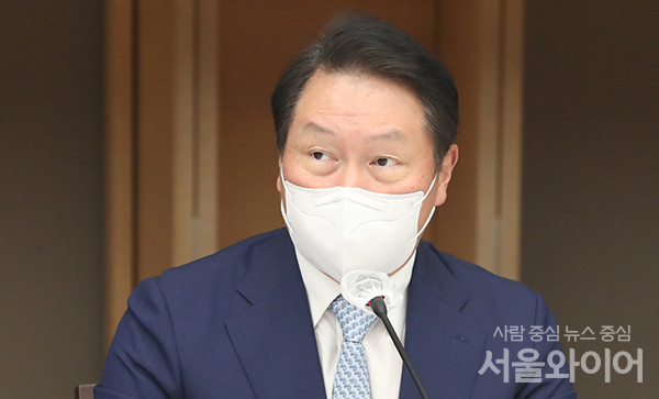 최태원 SK 회장이 올해 이천포럼에서 ESG 가치의 중요성을 역설하고 관련 전략을 논의했다. 사진=서울와이어 DB