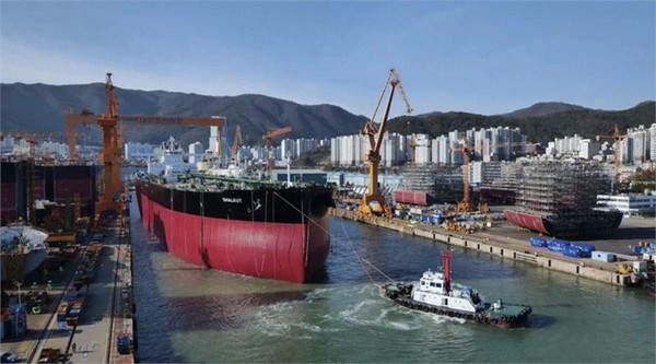 힌남노가 우리나라 남해지역에 상륙한 6일 오전 울산, 거제에 위치한 조선소들과 경남지역에 위치한 자동차·철강 등의 공장이 한시적으로 휴무를 시행한다. 사진=대우조선해양 제공