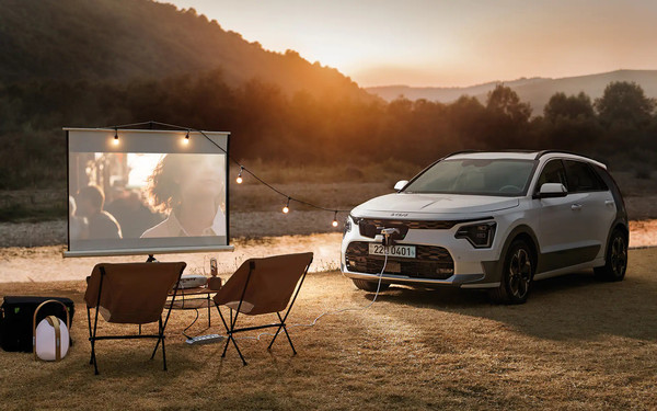 기아는 9월 한 달간 2012년 9월30일 이전 최초 등록 차량 보유자가 폐차한 경우 20만원을 지원한다. 사진은  니로EV. 사진=기아 제공