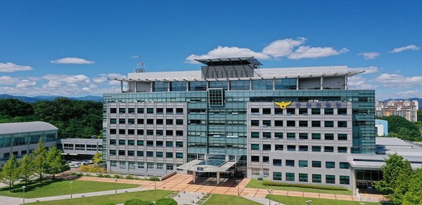 강원경찰청은 지난 4월부터 9월까지 해외에서 국내로 밀반입된 신종마약 '야바'와 필로폰 등을 전국으로 유통시킨 태국인을 검거하고, 이중 14명을 구속했다. 불법체류자 49명은 출입국에 인계했다. 사진=강원경찰청