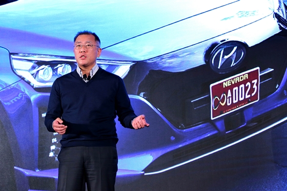 현대자동차그룹이 내년부터 무선(OTA) 소프트웨어 업데이트 기술 적용해 2025년까지 모든 차종을 ‘소프트웨어 중심의 자동차(SDV)’로 대전환을 선언했다. 사진=현대차그룹 제공
