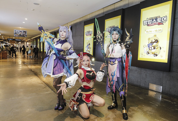 호요버스는 23일까지 서울현대백화점 신촌점에서 가을 팝업스토어를 운영한다. 사진=호요버스 제공