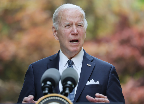 조 바이든 미국 대통령이 지난 5월 서울 용산구 그랜드 하얏트 호텔에서 열린 정의선 현대차그룹 회장과의 면담 자리에서 연설을 하고 있다. 사진=연합뉴스 제공