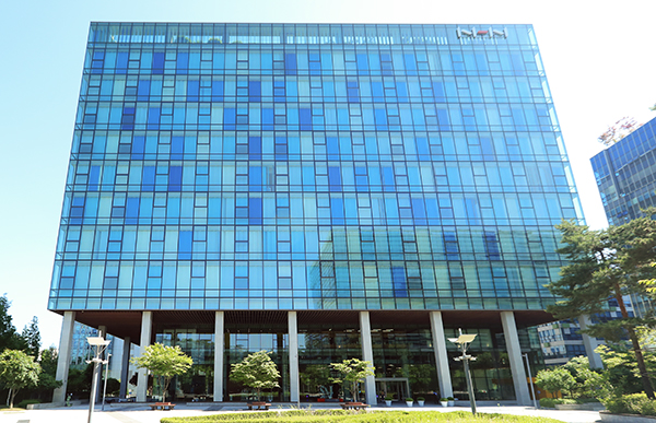 NHN이 8일 연결기준 2022년 3분기 매출 5224억2800만원, 영업이익 82억9800만원을 기록했다고 공시했다. 사진=서울와이어 DB