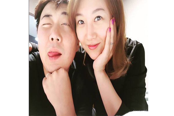 트로트 여왕 장윤정이 분양가 50억원이 넘는 여의도 펜트하우스를 분양받았다. 사진=도경완 인스타그램 캡처