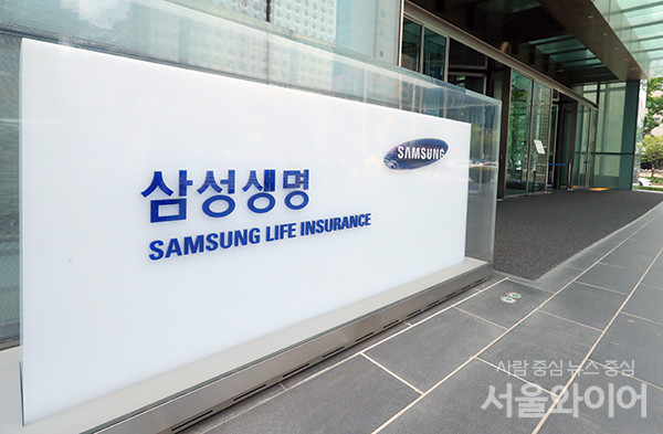 삼성생명과 삼성화재는 법안 통과 시 총자산의 3%를 초과하는 지분을 매각해야 한다. 보유한 삼성전자 지분도 처분해야할 것으로 보인다. 이에 이재용 삼성전자 회장 지배구조가 흔들릴 수 있다는 분석이 나온다. 사진=서울와이어 DB