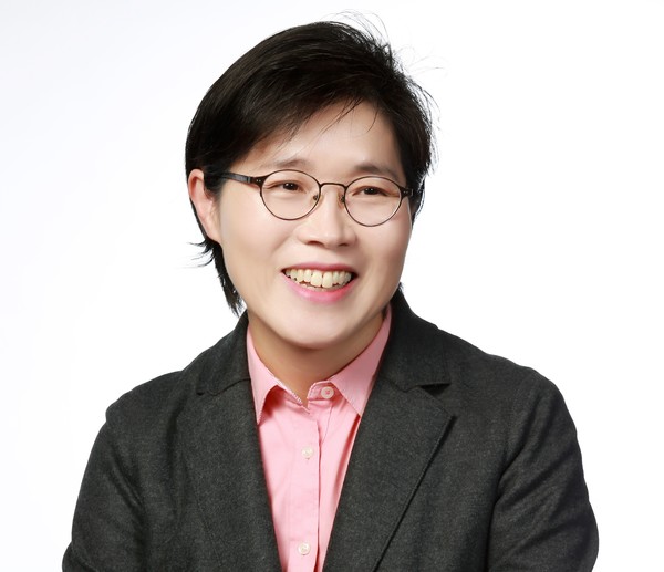 이정애 LG생활건강 신임 사장이 취임 후 첫 임직원 인사의 화두로 ‘소통’을 강조했다. 사진=LG생활건강 제공