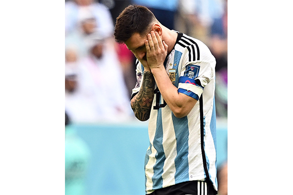 메시 햄스트링 문제로 팀 훈련을 소화하지 못했다는 소식이 들리면서 전세계 축구팬들의 우려가 커지고 있다. 사진=연합뉴스 제공