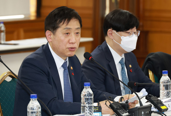 김주현 금융위원장이 20일 서울 중구 은행회관에서 열린 제5차 금융규제혁신회의에서 발언하고 있다. / 사진=금융위원회