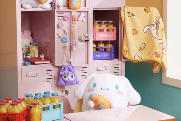 롯데칠성음료는 산리오코리아와 협업해 한정판 델몬트 굿즈 4종을 출시했다. 사진=롯데칠성음료 제공