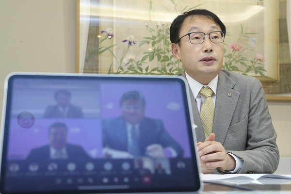 KT 대표 자리를 두고 경선이 벌어질 예정이나 구 대표를 제외한 인사 명단이 제대로 나오지 않고 있다. 사진=KT 제공