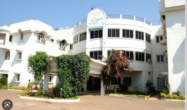 의문사한 러시아 정치인이자 부호가  묶고 있던 인도의 호텔 라야가다 