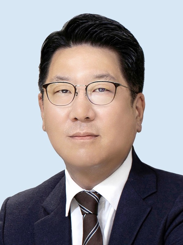 정지선 현대백화점그룹 회장이 2일 신년사를 통해 비전2030 성장전략을 강조했다. 사진=현대백화점 그룹사진=현대백화점그룹 제공