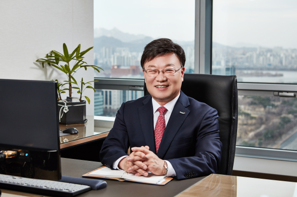 김원규 이베스트투자증권 대표이사가 신년사를 통해 “톱10 대형사 도약의 목표”를 재차 다짐했다. 사진=이베스트투자증권 제공