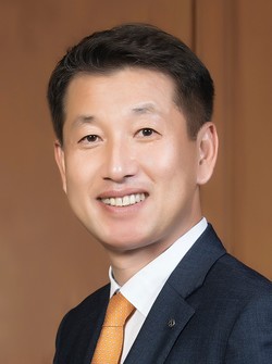 신한투자증권이 김상태 사장(사진)의 단일 대표 체제로 재편됐다.