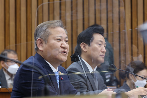 이상민 행정안전부 장관이 6일 오전 국회에서 열린 이태원 참사 국정조사 2차 청문회에서 발언하고 있다. / 사진=연합뉴스