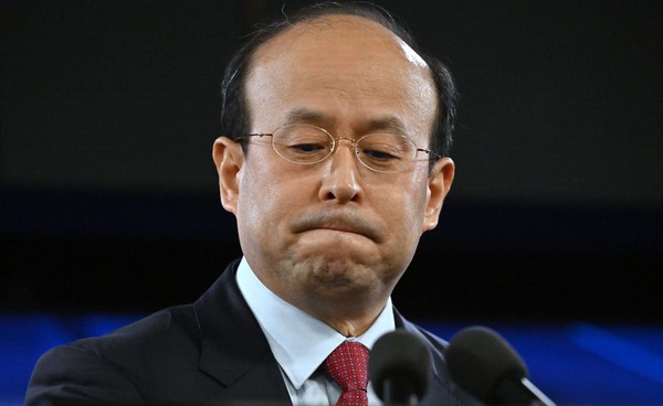 호주에 대한 일본의 침략을 경고하고 나선 샤오 첸 호주주재 중국대사